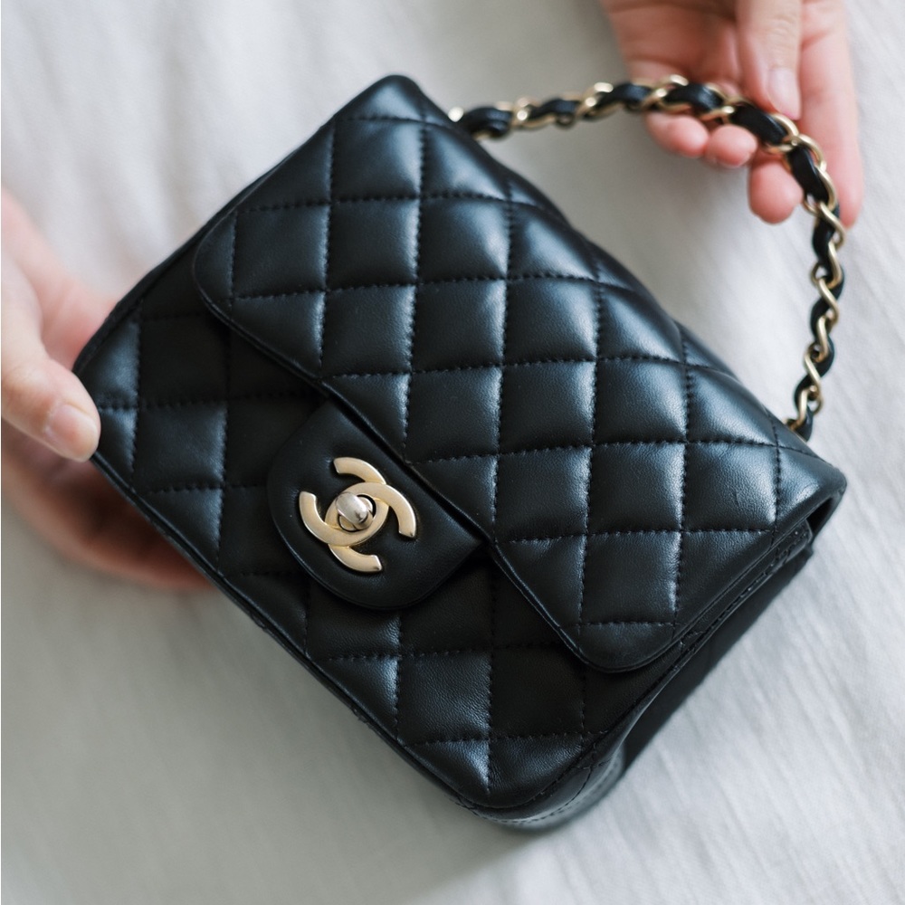 2019 Chanel Mini Classic Flap Black Lambskin LG Hardware - Picture 1 of 7